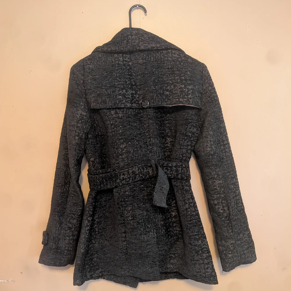 BKE Women's Black Textured Coat - Picture 7 of 9